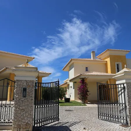 Casa de Férias Colina Da Atalaia - *