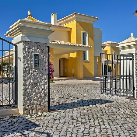 Colina Da Atalaia - Lagos